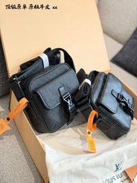 Getaway Messenger Bag