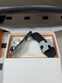 Oasis Sandal