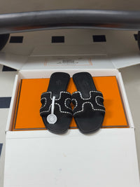 Oasis Sandal