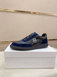G Move Sneakers
