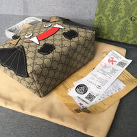 Supreme Tote