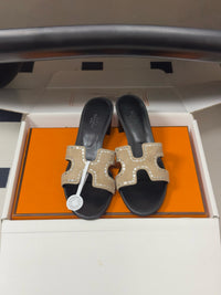 Oasis Sandals