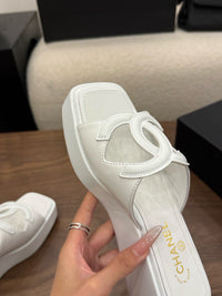26S Platform Sandals