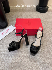 VLogo Signature Platform Sandals