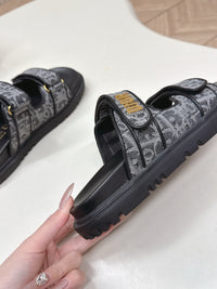 Dioract Sandals