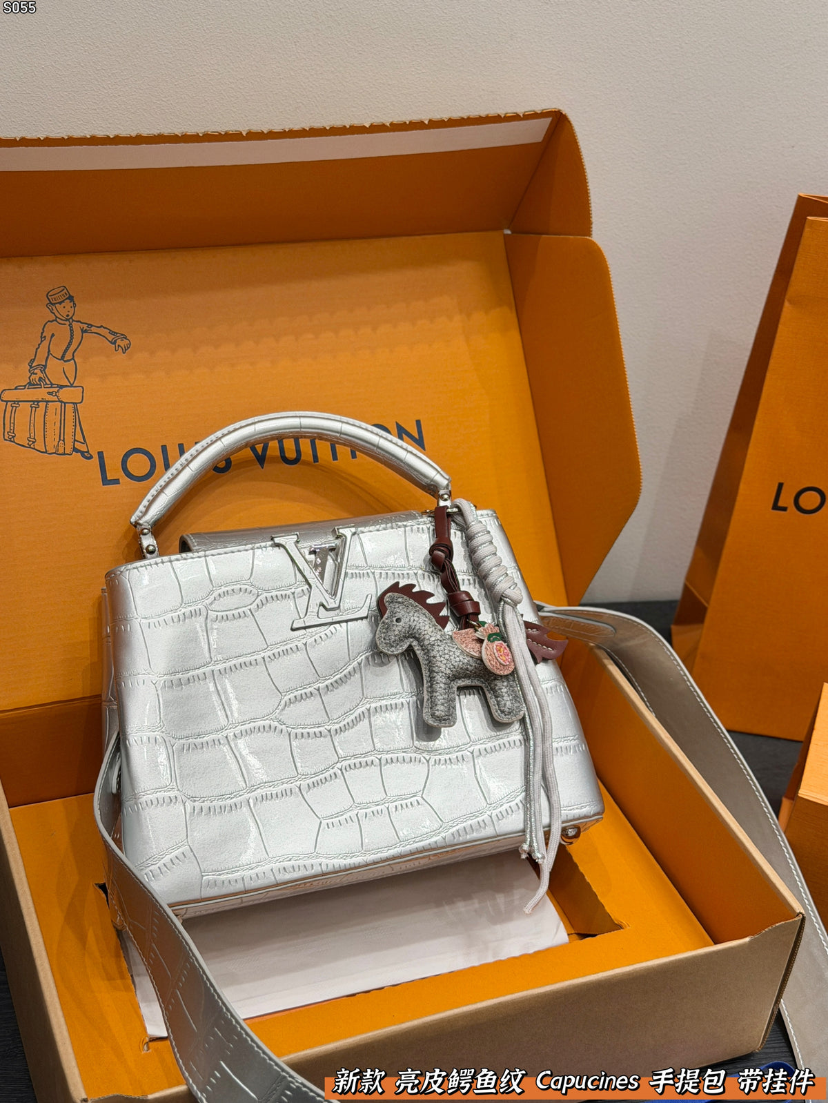 Capucines Bag
