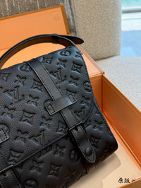Christopher Messenger Bag