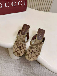 Vittoria Thong Sandals