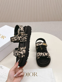 Dioract Sandals