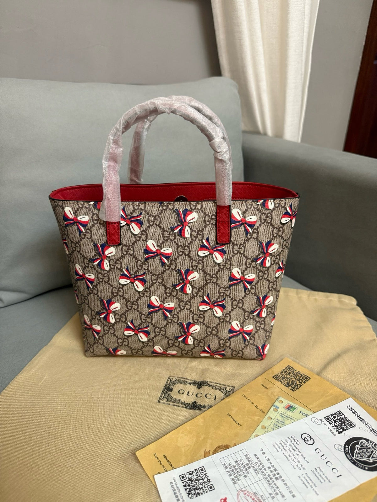 Supreme Tote