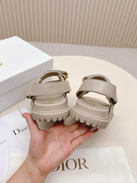 Dioract Sandals