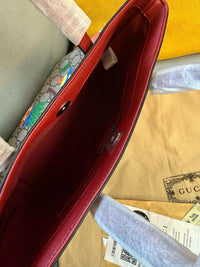 Supreme Tote