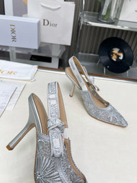 26S Slingback Pumps
