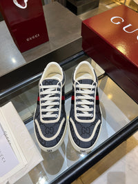 Stretch Low Top Trainers