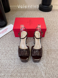 VLogo Signature Platform Sandals
