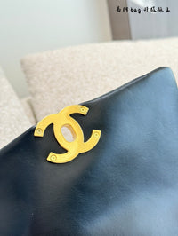 19 Handbag Lambskin