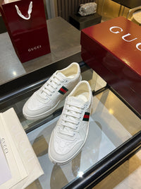 Stretch Low Top Trainers
