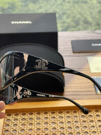 CH73761 Shield Sunglasses