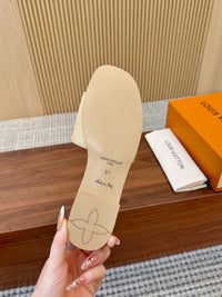 Capri Flat Mules