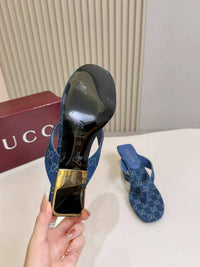 Vittoria Thong Sandals