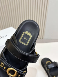 Dioract Sandals