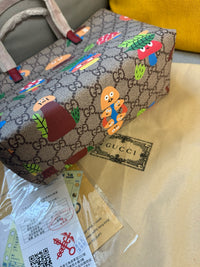 Supreme Tote