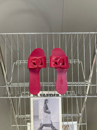 DG Cutout Slides