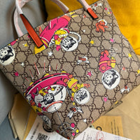 Supreme Tote