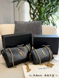 Kate Reversible Shoulder Bag