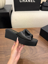 26S Platform Sandals
