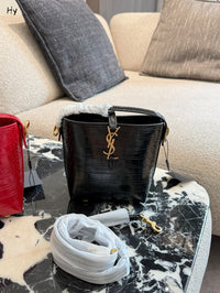 Mini Le 37 Bucket Bag