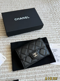 Classic Flap Card Holder
