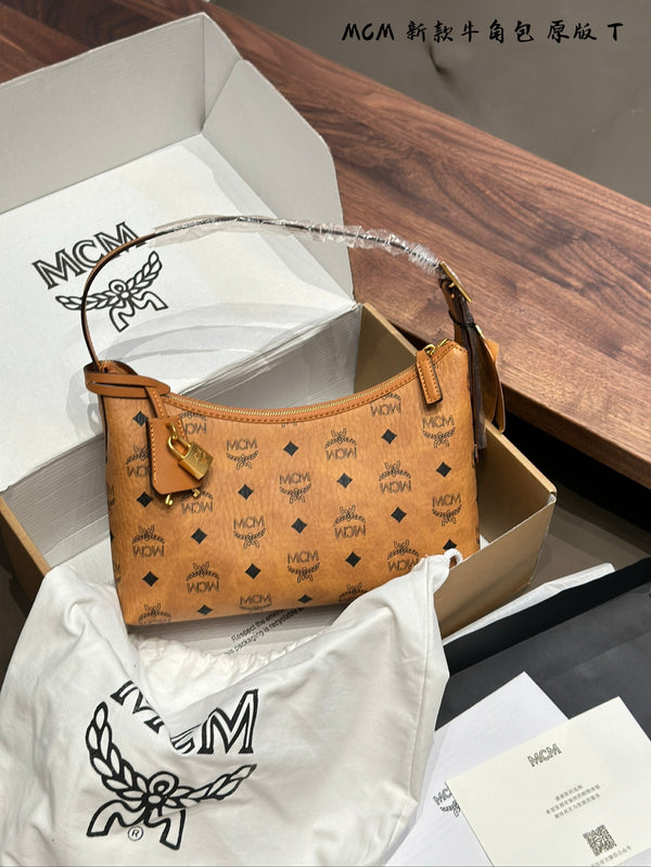Aren Visetos Shoulder Bag