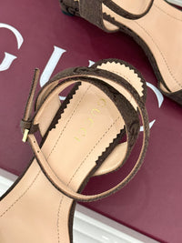 Donna Wedge Sandals