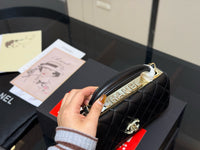 Wallet on Chain Bag