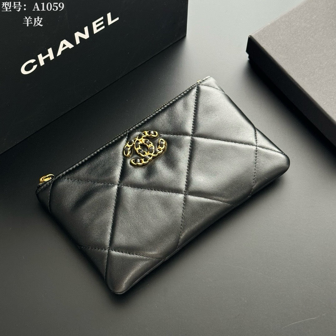 19 O Case Pouch