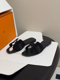 Oasis Sandals