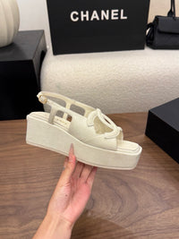 26S Platform Sandals