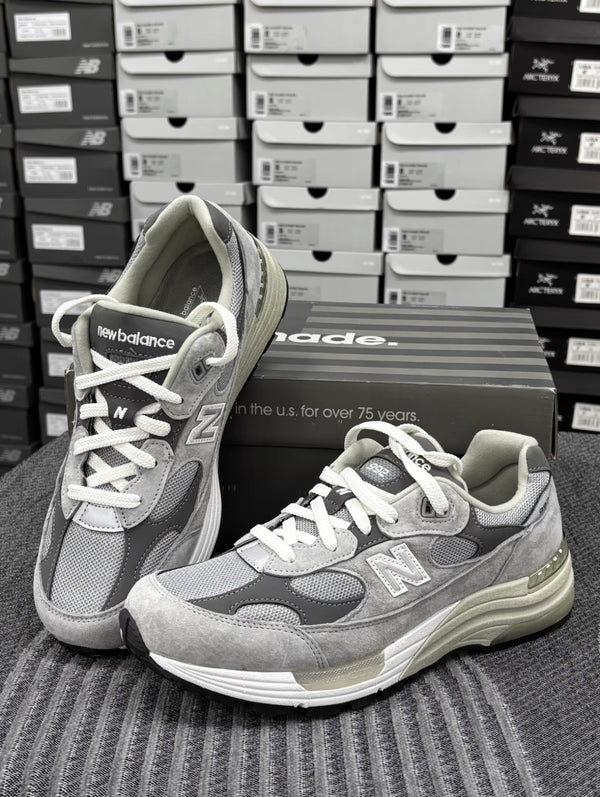 NB992 Grey Suede Mesh