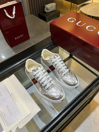 Stretch Low Top Trainers