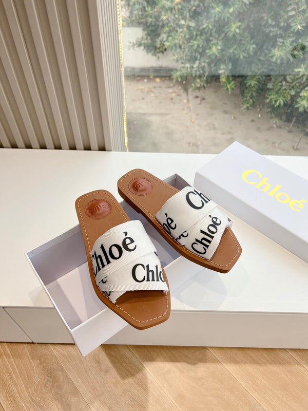 Woody Flat Slide Sandals