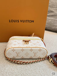 Vanity Chain Pouch