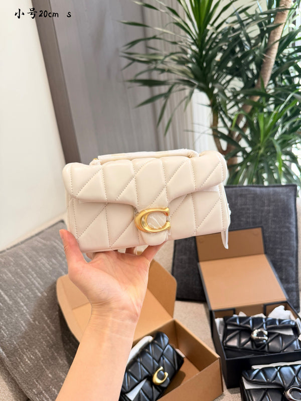 Tabby Lambskin Shoulder Bag 20