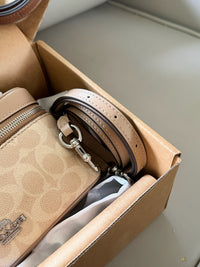 Rainer 18 Crossbody Bag