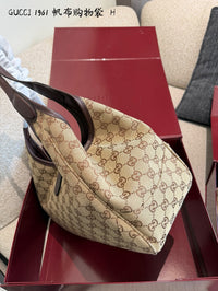 Mercato Tote Bag