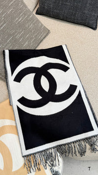 Logo Scarf