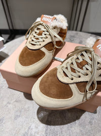 Gymnasium Suede Sneakers