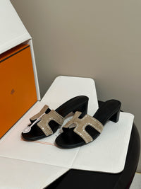 Oasis Sandals