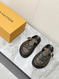 Cosy Flat Comfort Clogs