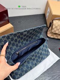 Madison Medium Shoulder Bag